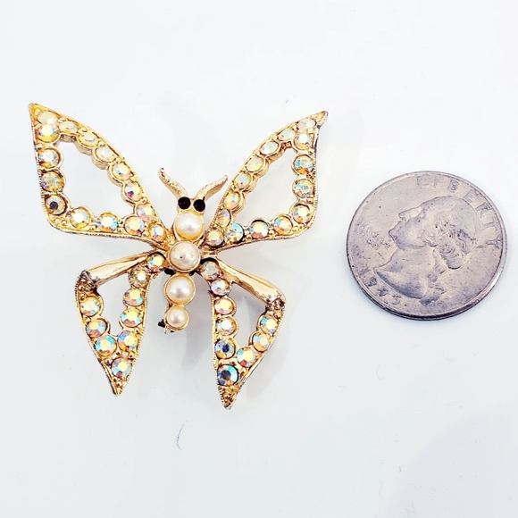 VTG 1990's Aurora Rhinestone & Pearl Gold tone 1.75" X 2" Butterfly Brooch - Picture 3 of 5